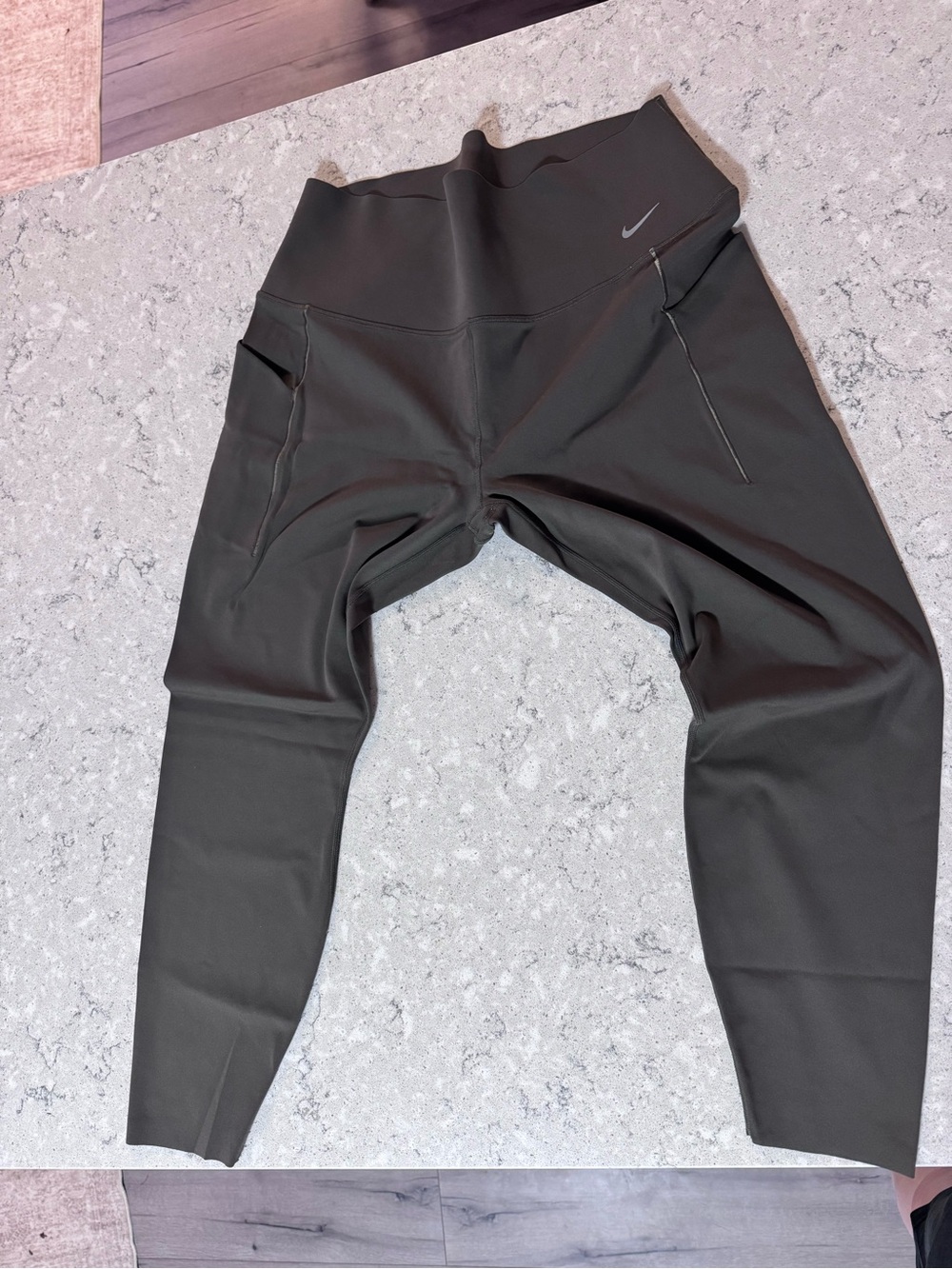 NWOT Nike Olive Green High-Waist Leggings - Picture 2 of 5
